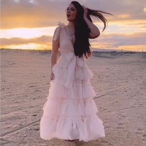 Maternity photoshoot dress, Engagement photoshoot dress, wedding dress